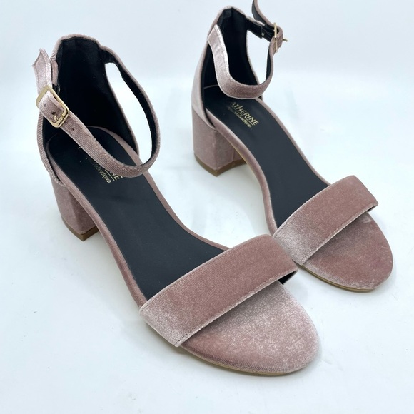 NWOT Catherine Malandrino Velvet Sandals- size 6 - Picture 3 of 7